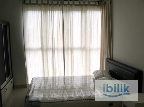 Strategically located FF Master Room at Pacific Place Ara Damansara - Image 1