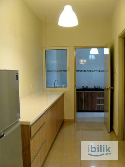 Strategically located FF Master Room at Pacific Place Ara Damansara - Image 6