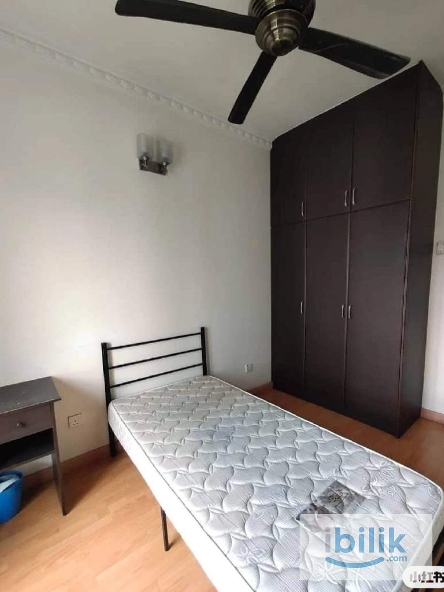 Dynasty Garden Condominium Middle Room For Rent - Image 3