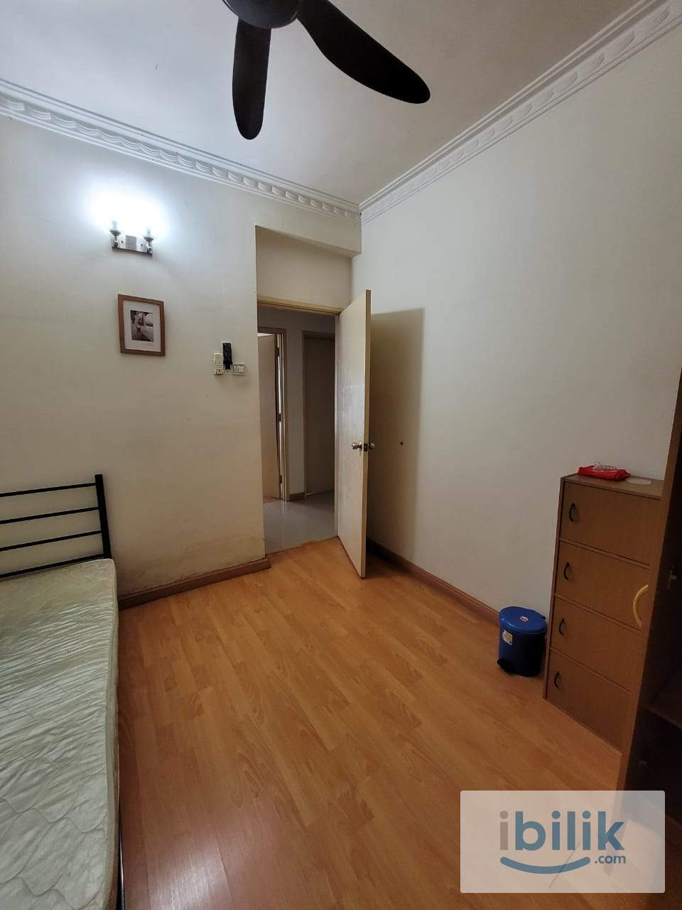 Dynasty Garden Condominium Small Room For Rent - Image 1