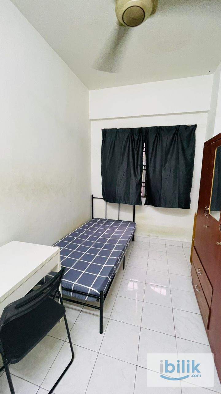 RM 450 (8-min walking distance to MRT) - Image 1