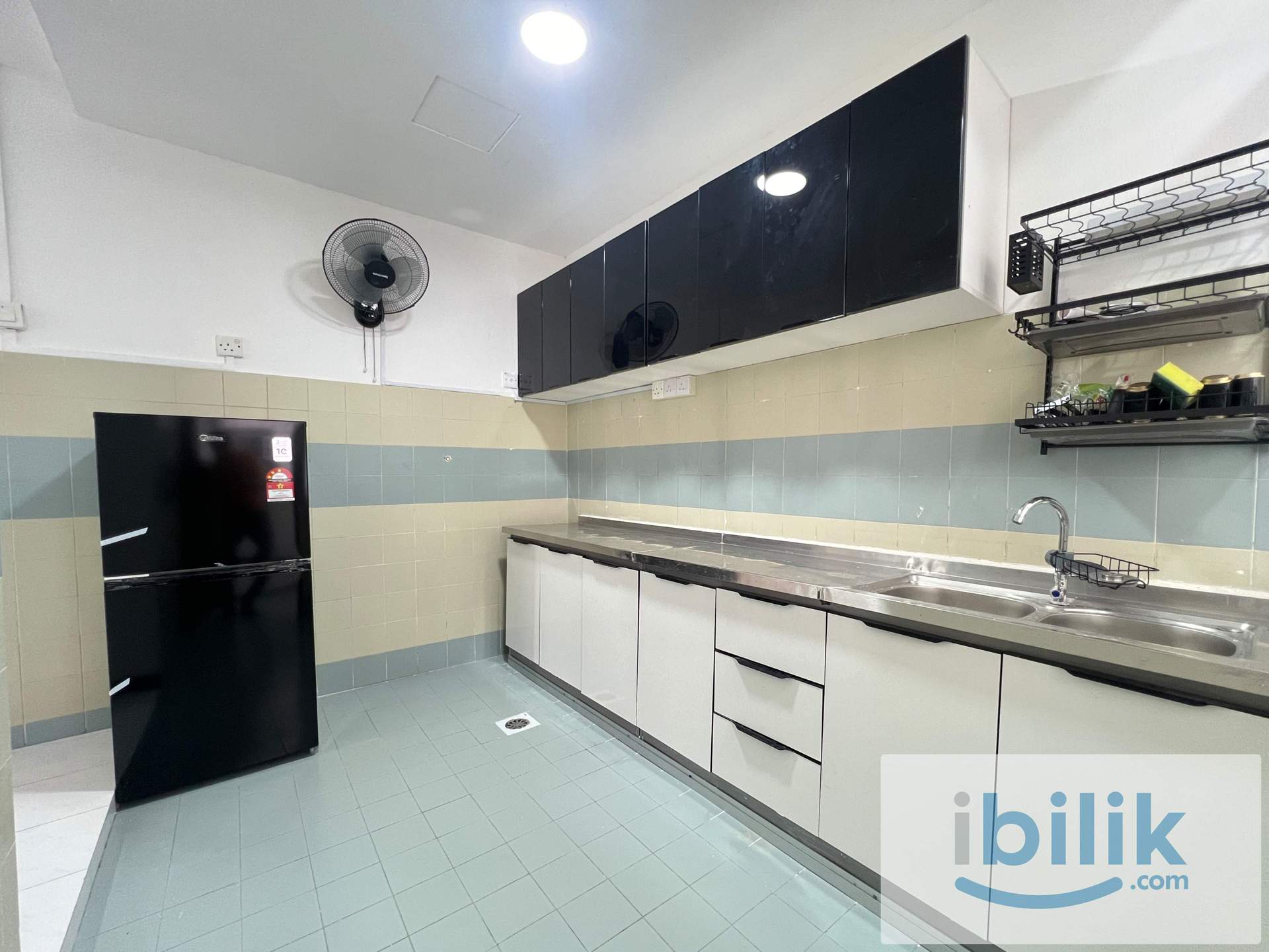Newly Renovated Fully Furnished Bedroom at Bukit OUG Condo, Bukit Jalil Awan Besar LRT Station - Image 1
