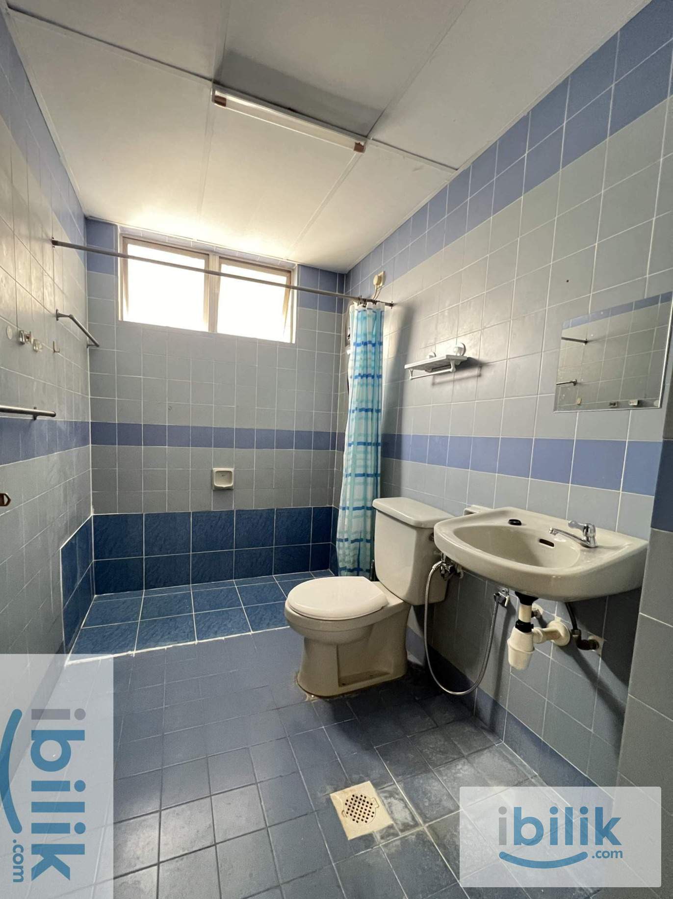 Newly Renovated Fully Furnished Bedroom at Bukit OUG Condo - Image 4