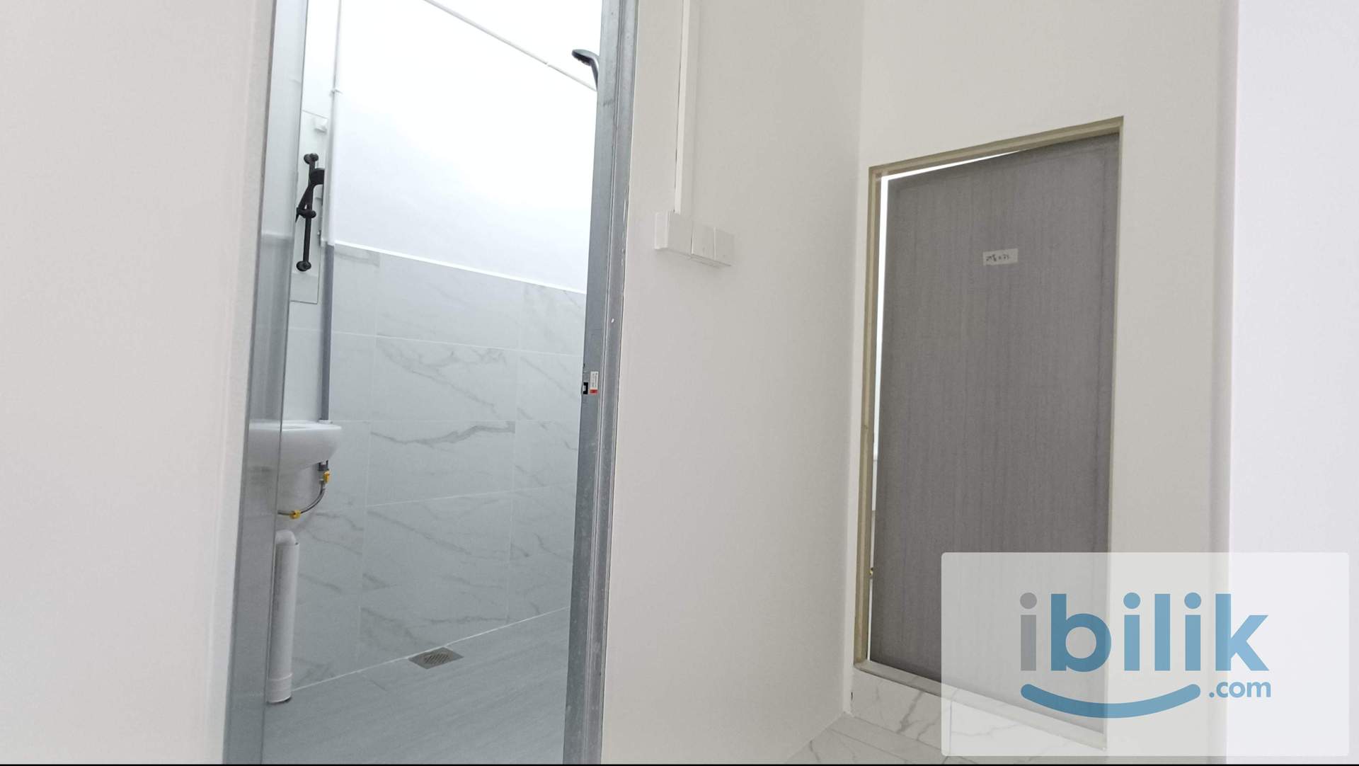Double bed Room for rent  - Image 4