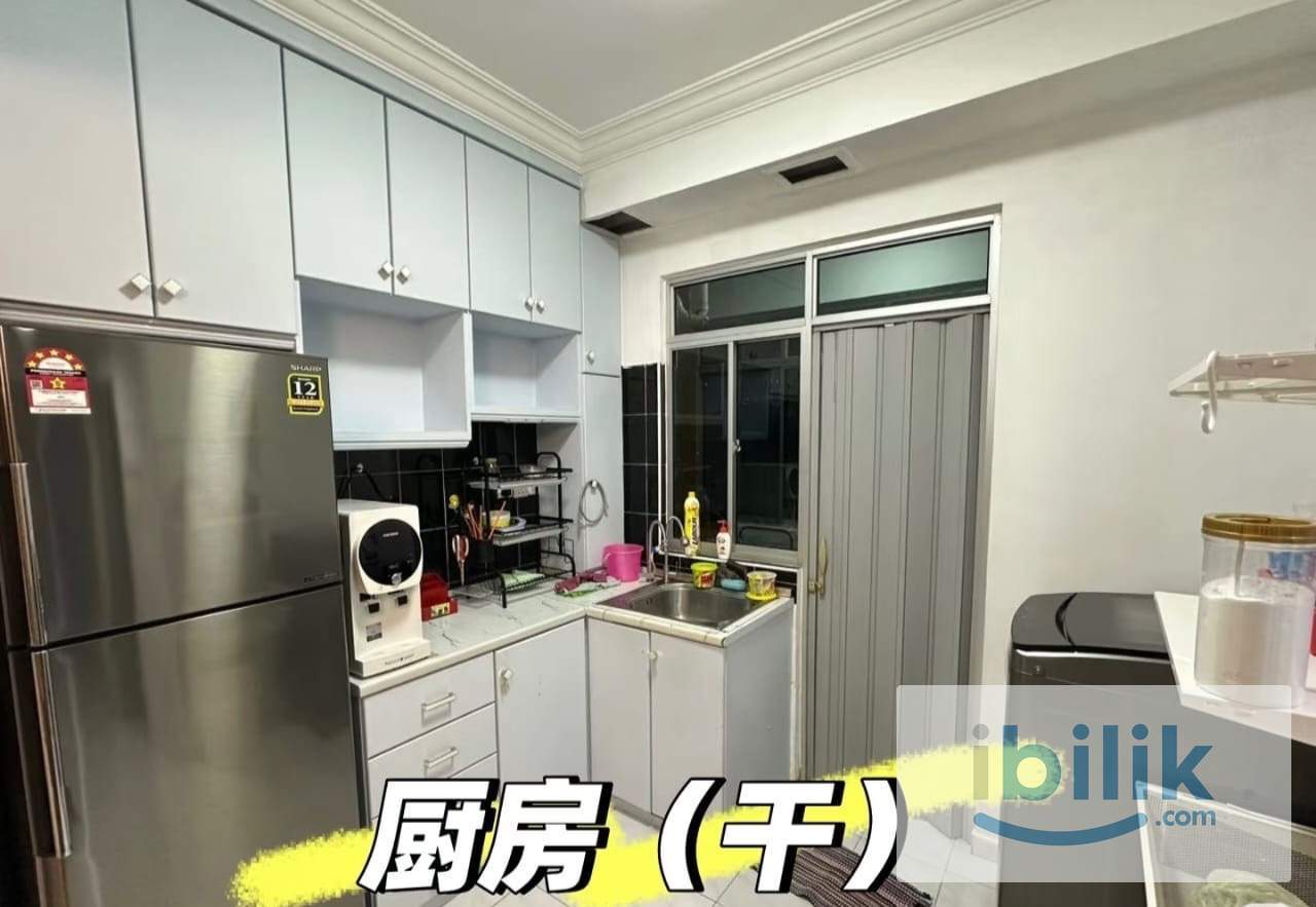 Middle Room for rent - Image 4