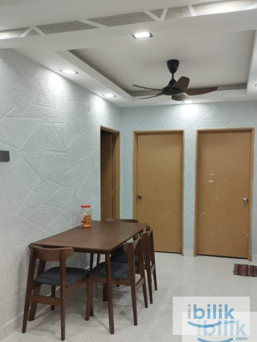 Master Bedroom - Image 1
