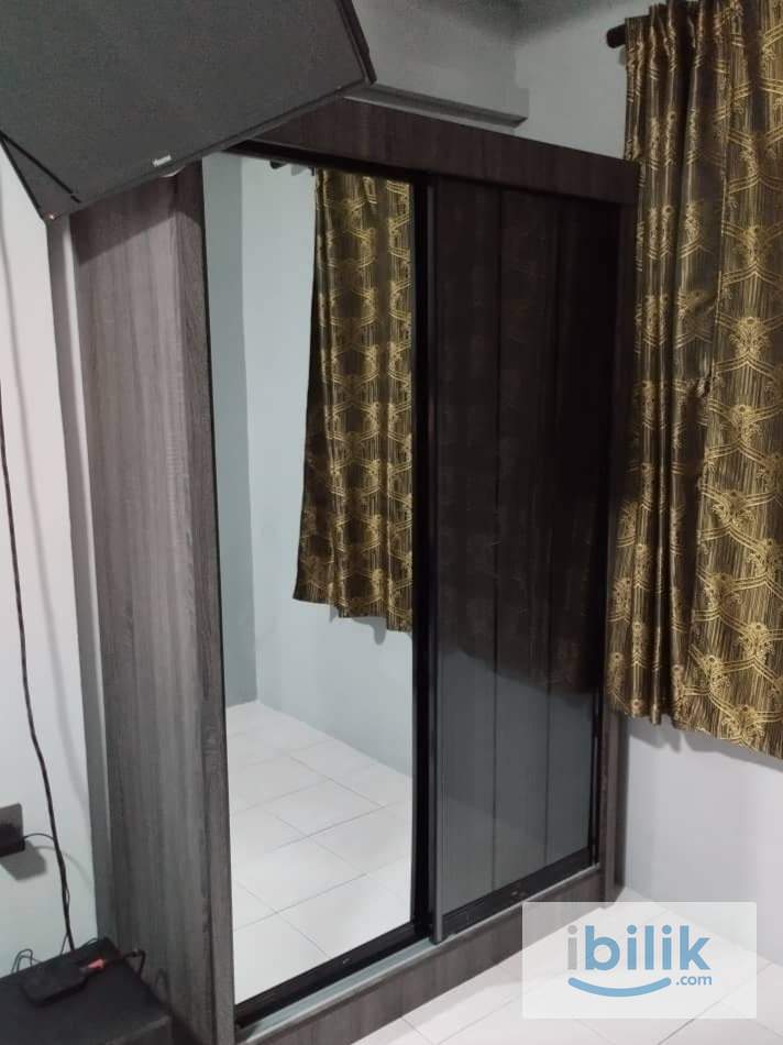 Master Bedroom - Image 4