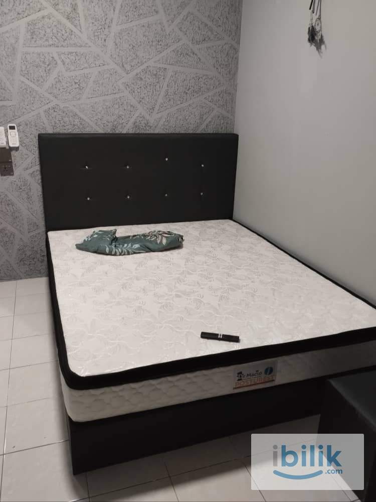 Master Bedroom - Image 5