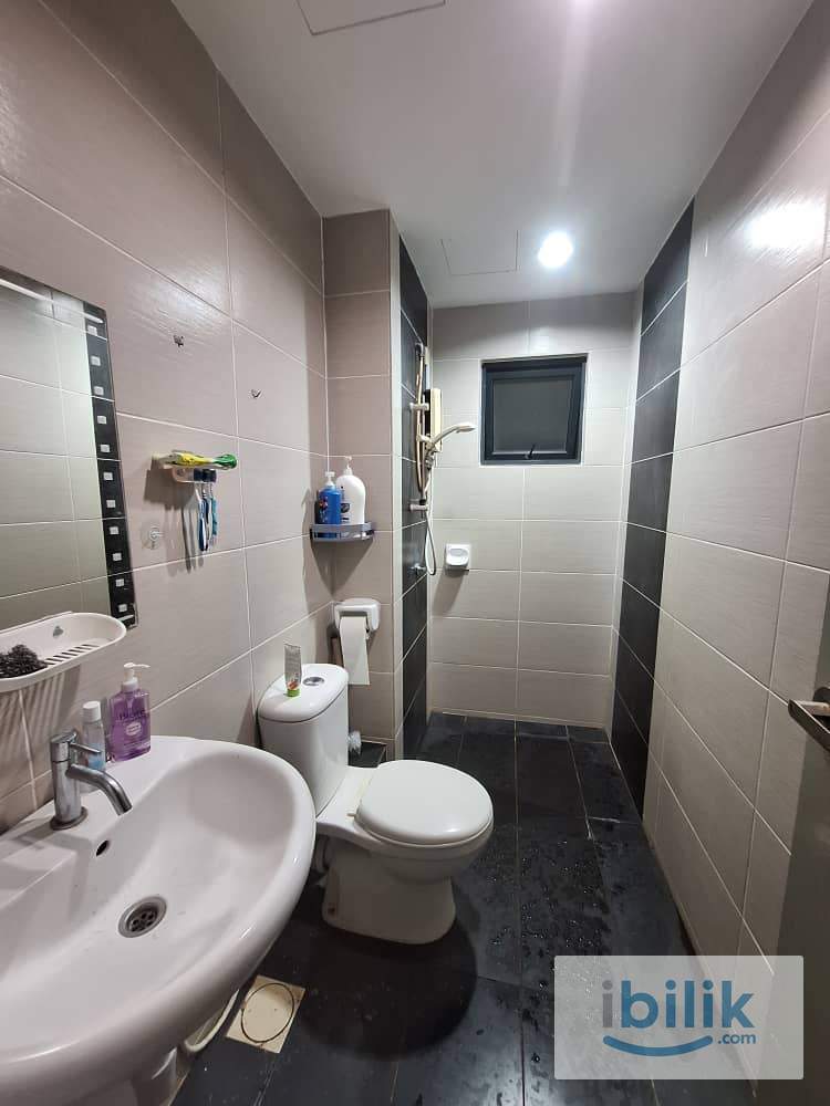 Medium Room available in Amaya Maluri Residence - Image 3