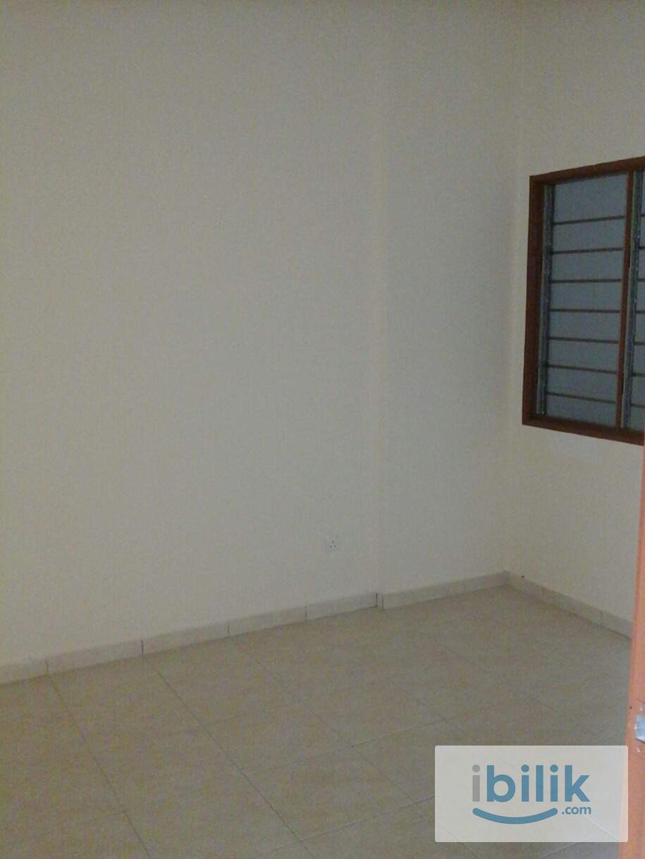 Pangsapuri Berlian Subang -  Bilik Medium utk disewa (Non Sharing) - Image 2