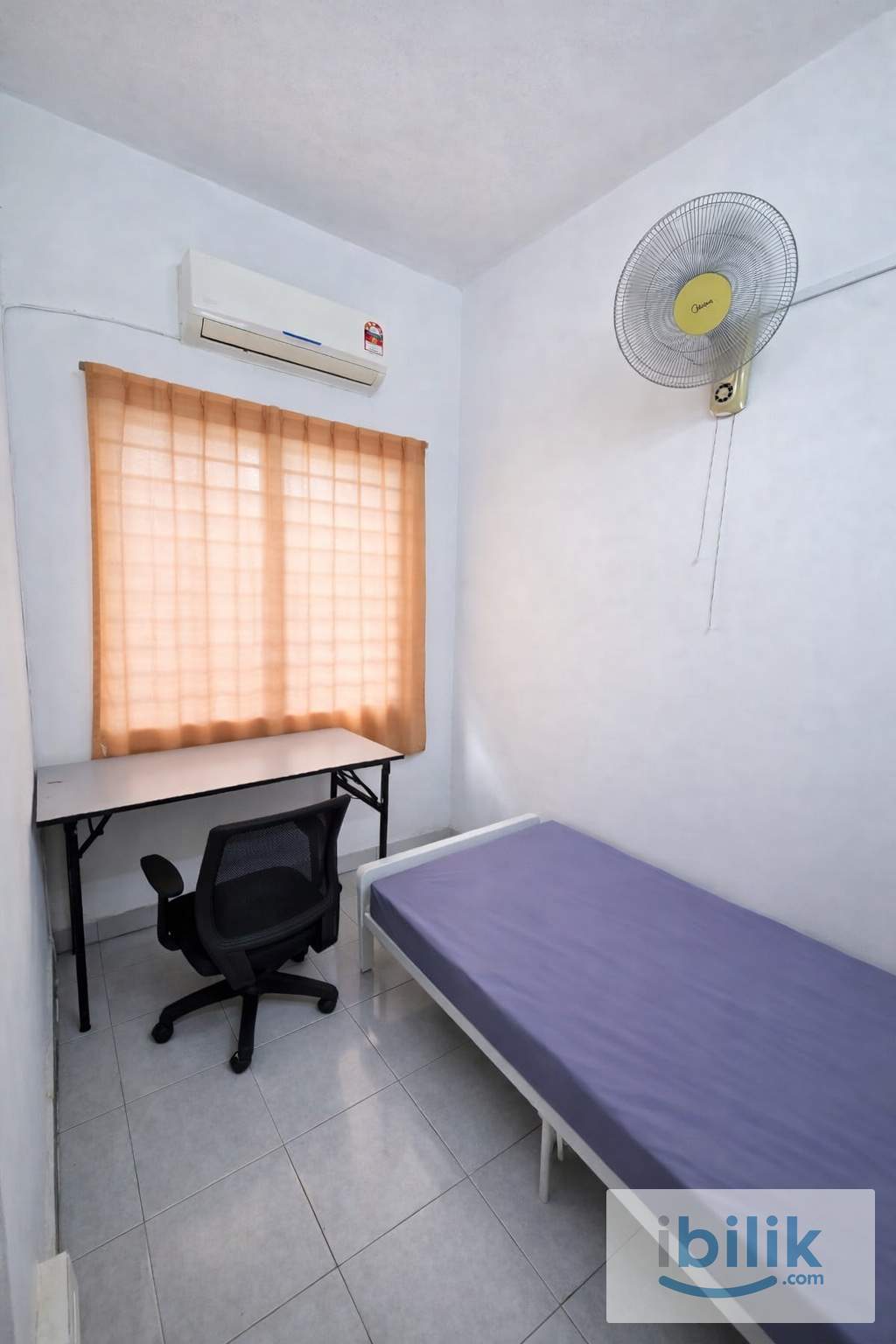 🔥 Limited Budget Room @ Bukit Rimau 🚘 3–5 mins to AEON & Lotus’s 🛍️ | Aircond + Window + Free WiFi 📶 - Image 1