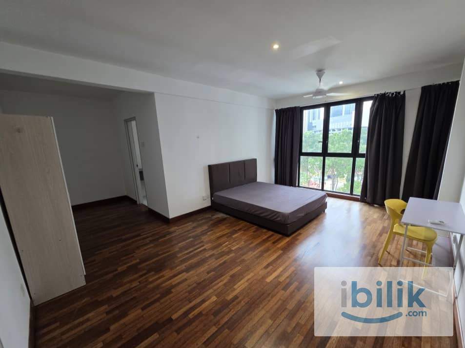 🏡 Zero Deposit Master Room @ I-Residences i-City 🚶Walk to Central i-City Mall 🛍️ | Female Unit 💃 - Image 1