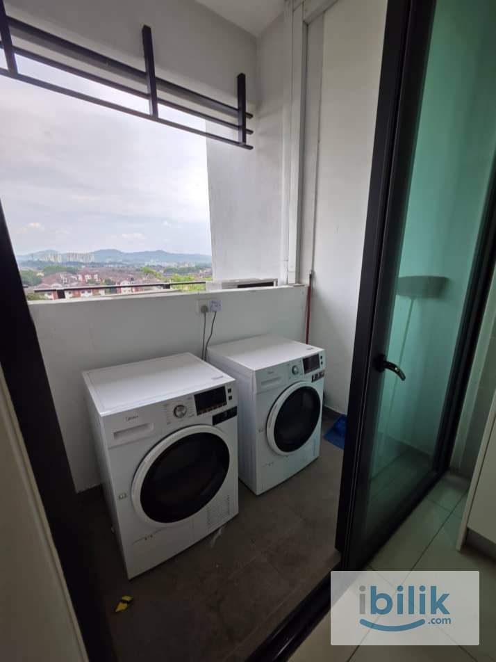 🏡 Zero Deposit Master Room @ I-Residences i-City 🚶Walk to Central i-City Mall 🛍️ | Female Unit 💃 - Image 3