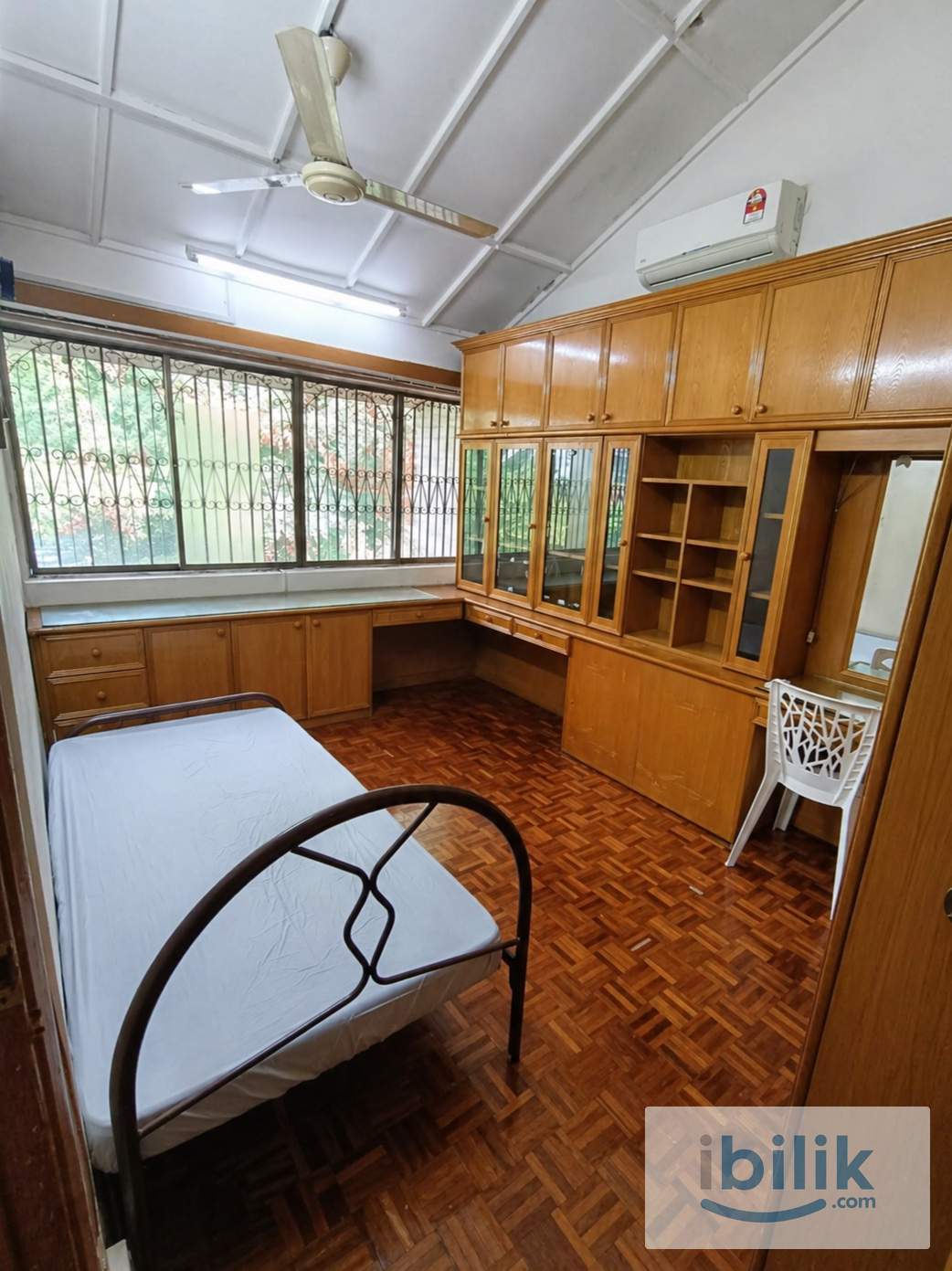 🚶‍♂️650m to TTDI MRT 🚆 Fully Furnished Medium Room @ SS20 Damansara Kim 👉 Near Uptown & One Utama 🔥 - Image 1