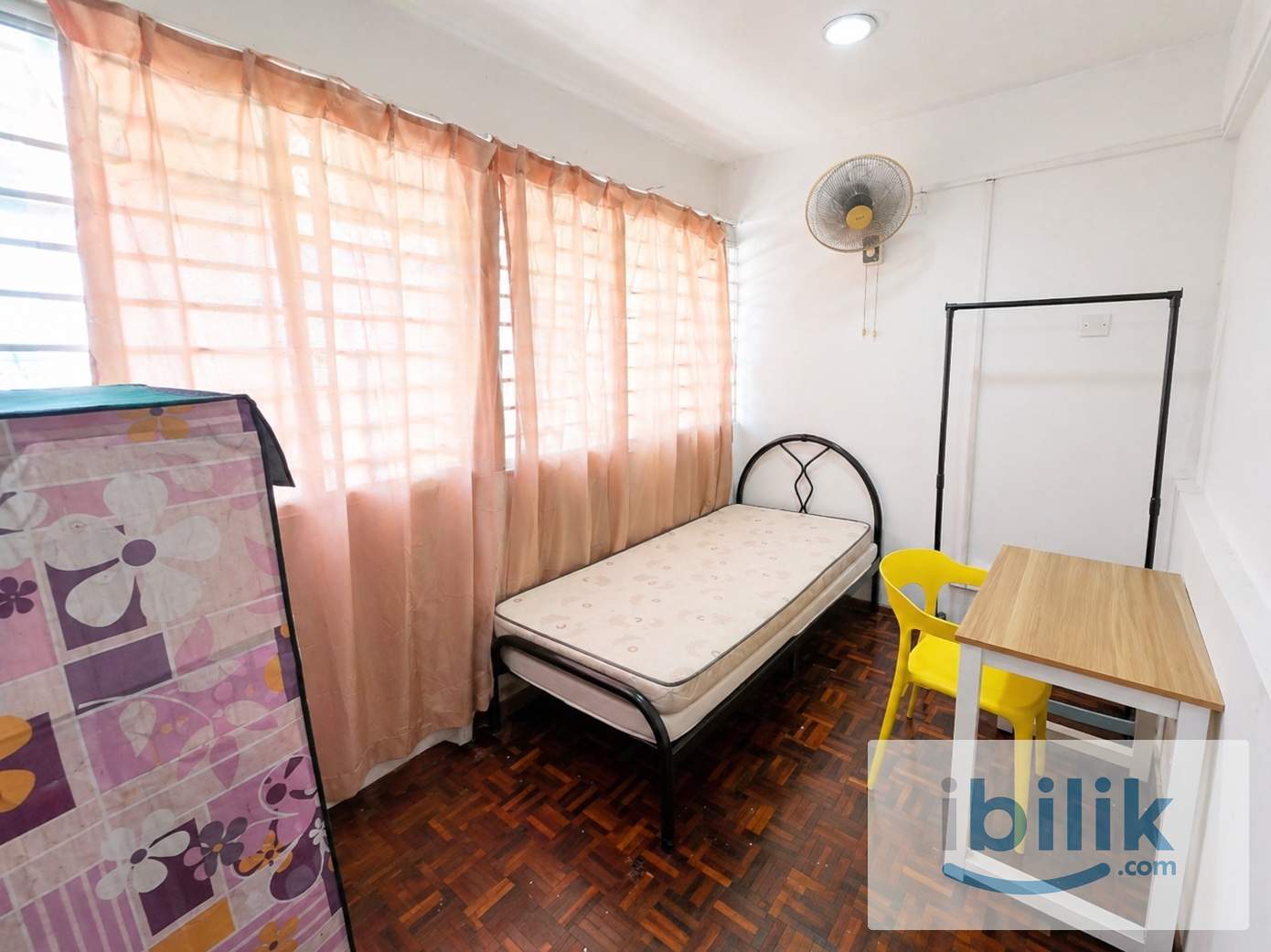 🚶‍♂️5 mins Walk to Kelana Jaya LRT 🚊 Budget Room @ SS24 PJ 👉 Near Paradigm Mall & Giant Kelana Jaya  🛒🛍️ - Image 1