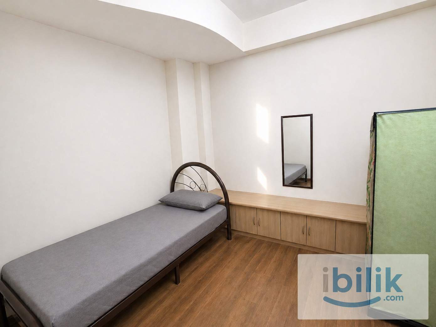 🔥 RM400 Only ‼️Room For Rent @ Puchong 🚗 3–5 mins to SetiaWalk 🛍️ & IOI Mall Puchong 🛒 - Image 1