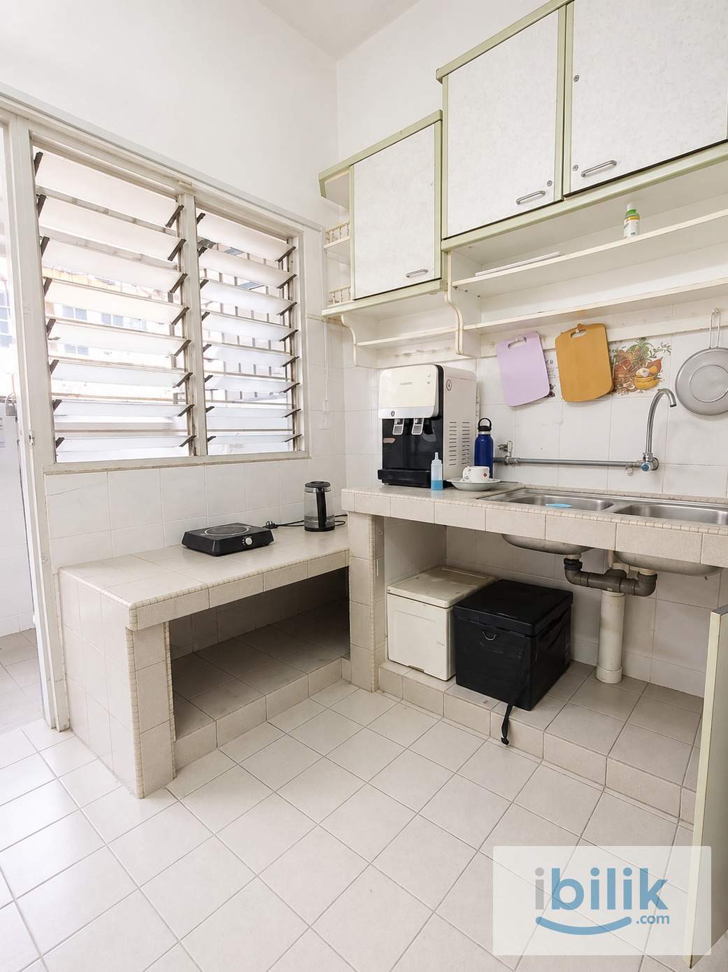 🚶‍♀️‍➡️300m Walk to USJ7 LRT 🚆 | 🛌 Queen Bed Room @ USJ Subang Jaya | 🚗 8–10 mins to Sunway Pyramid / Sunway Lagoon🎢 - Image 3