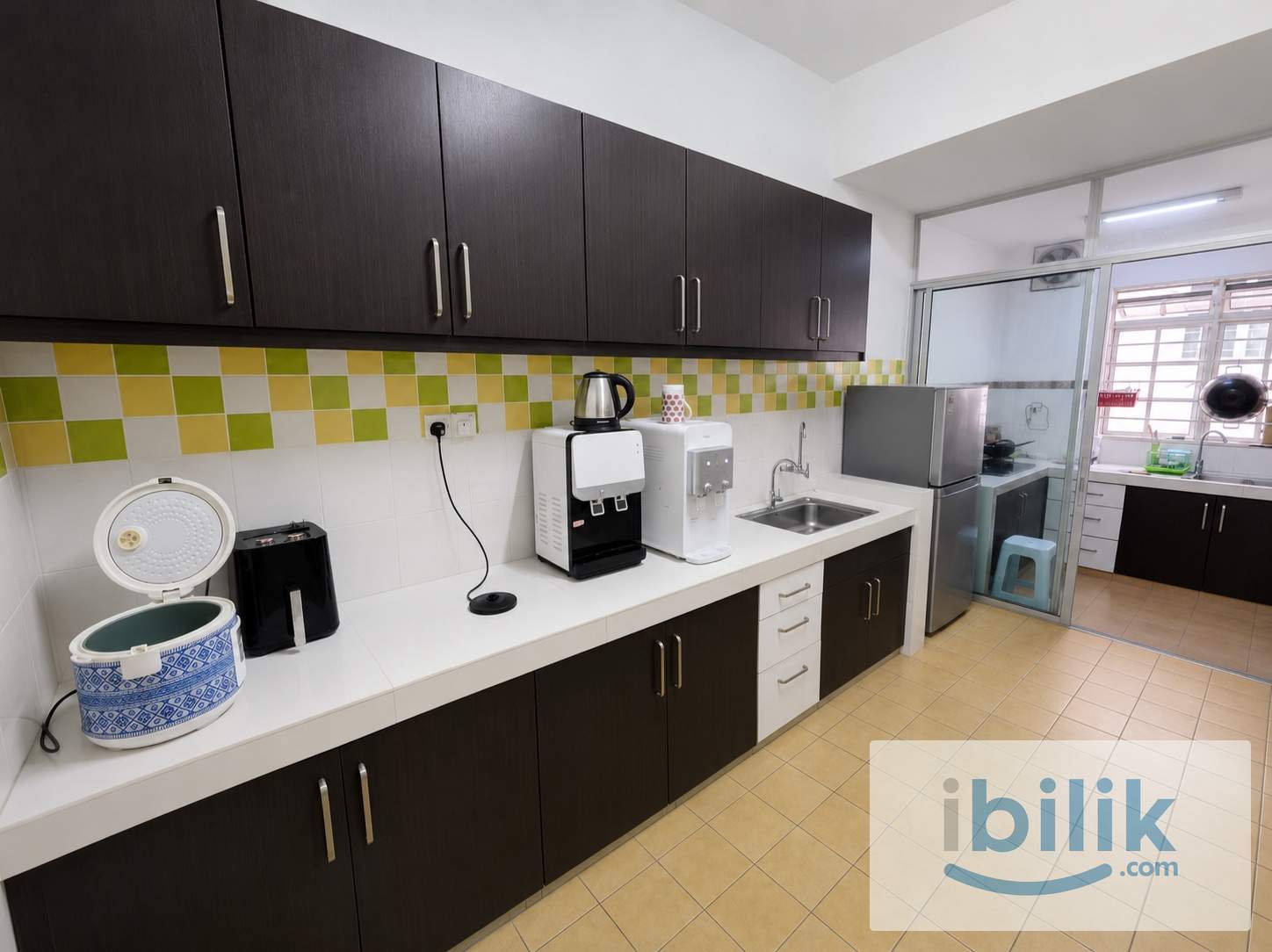 🏠 Puchong Bandar Puteri Room ✨ | ❄️ Aircond + Free WiFi 🛜 | 👉 Near IOI Mall 🛍️ & Puchong Jaya 🏙️ - Image 3