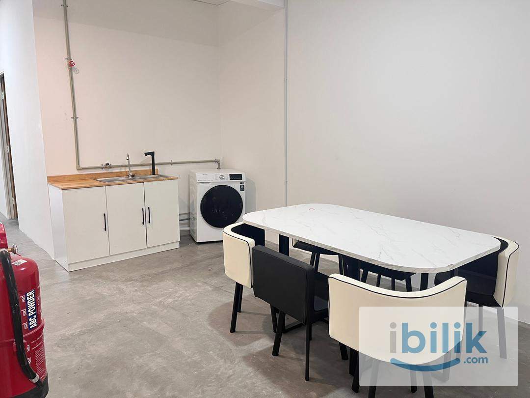 Premium Fully Furnished Single Bed room with private bathroom - Image 4