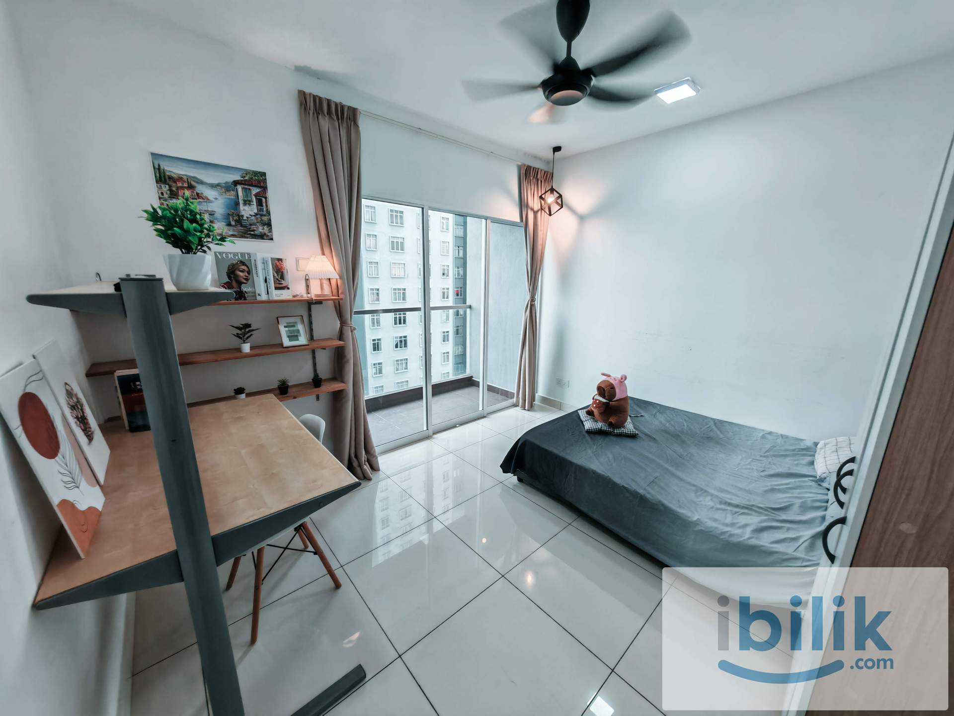 【𝐌𝐢𝐱𝐞𝐝 𝐆𝐞𝐧𝐝𝐞𝐫 𝐔𝐧𝐢𝐭 | 𝐐𝐮𝐞𝐞𝐧 𝐁𝐞𝐝 𝐁𝐚𝐥𝐜𝐨𝐧𝐲 𝐑𝐨𝐨𝐦 |𝐍𝐞𝐚𝐫 𝐏𝐚𝐯𝐢𝐥𝐥𝐢𝐨𝐧 𝐁𝐮𝐤𝐢𝐭 𝐉𝐚𝐥𝐢𝐥 | 𝐅𝐮𝐥𝐥𝐲 𝐅𝐮𝐫𝐧𝐢𝐬𝐡𝐞𝐝 🔥】 - Image 1