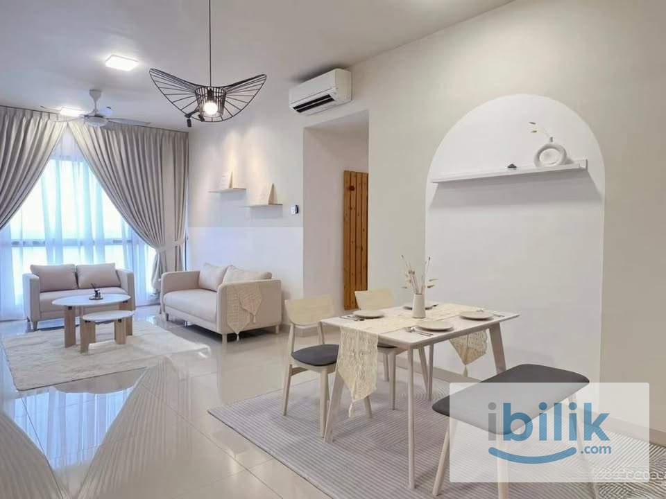 Master Room Lavile Maluri 🚿 Private Bathroom | Near MRT Velocity - Image 7