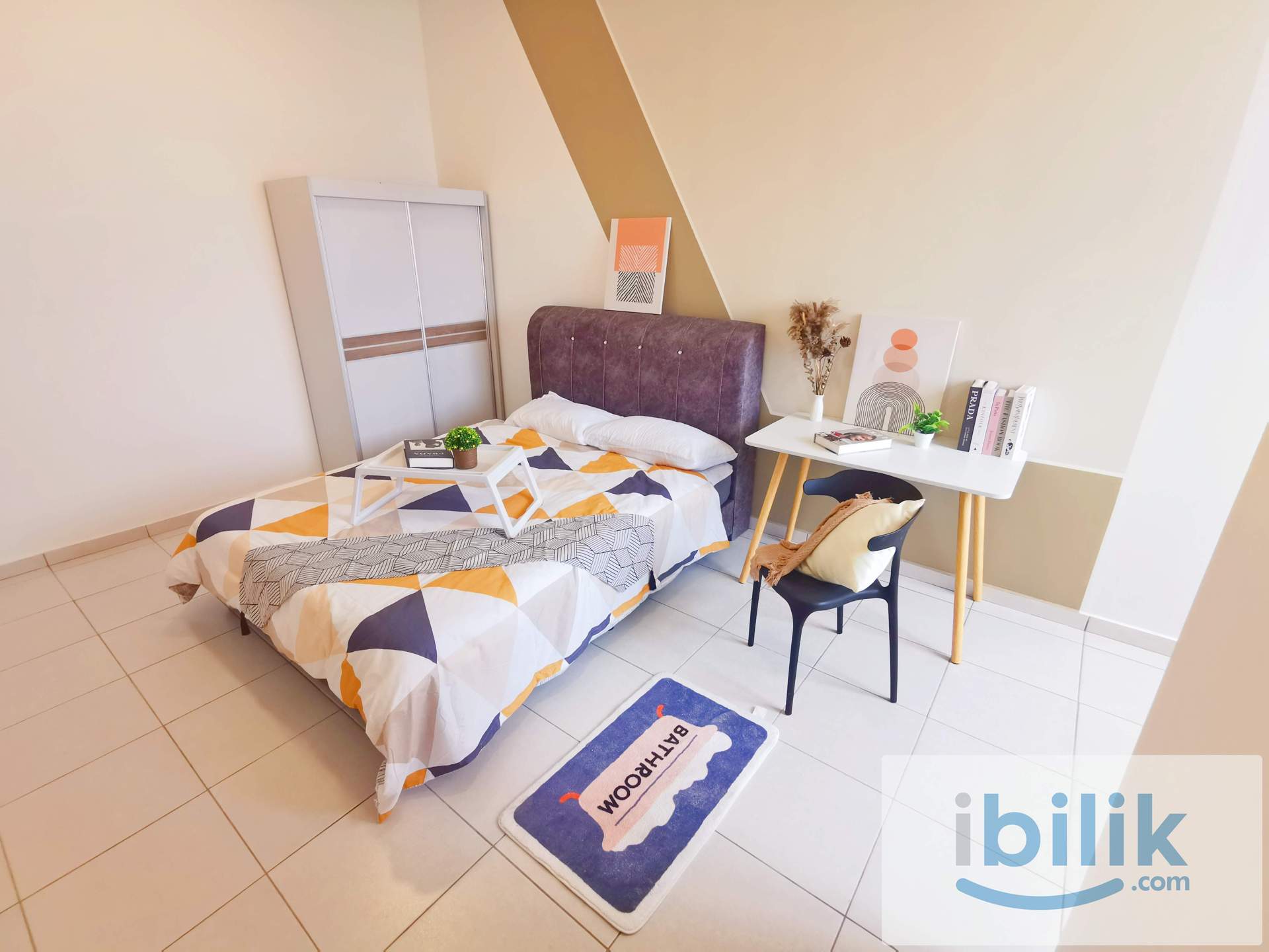 Cozy Medium Room with Aircond - Image 1