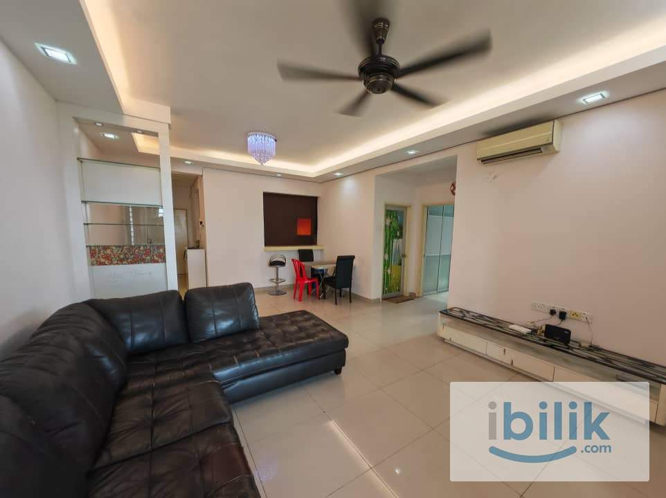 Middle Room @ Resort-style High Rise - Image 1