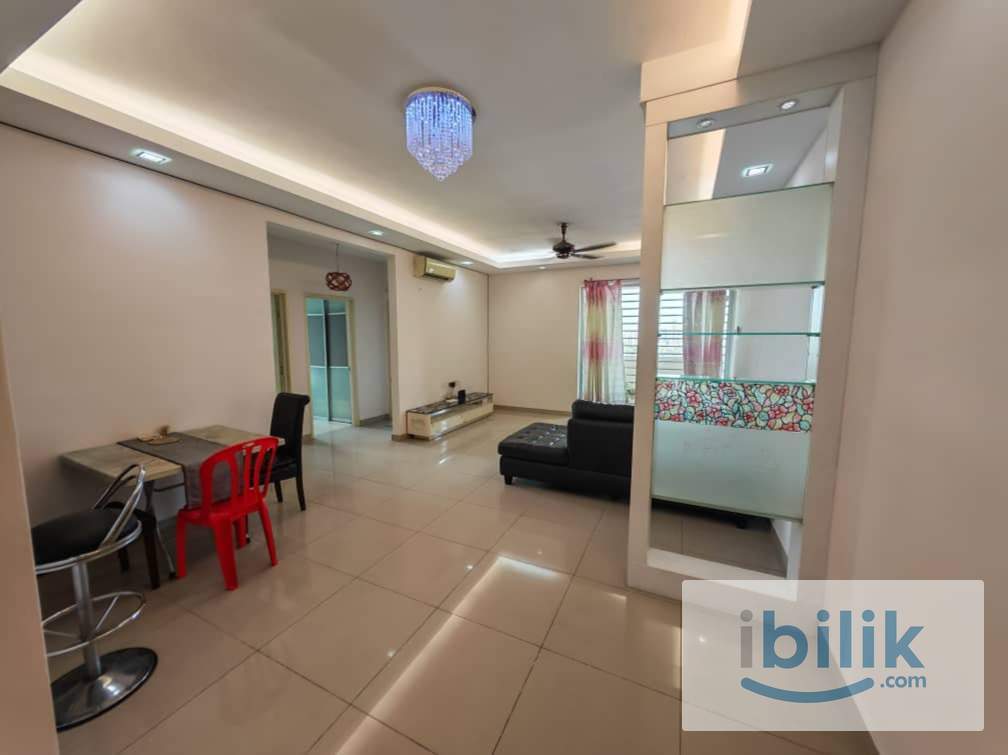 Middle Room @ Resort-style High Rise - Image 2