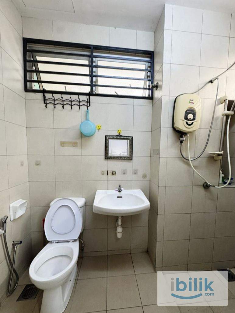 🔥Zero Deposit📍Klang📍Bandar Botanic🛏 Fully Furnished Room 😍Near Aeon Mall Bukit Tinggi😍Restaurant & Convenience stores🏘 - Image 3
