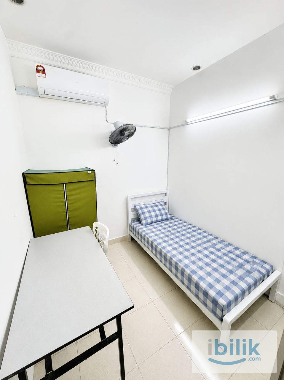 ✨Clean & Cozy Room📍Setia Alam📍Setia Perdana U13📍Near Setia City Mall🤩Fully Furnished🛏😍Free WIFI🏠Ready to Move in🔥🔥🔥 - Image 1