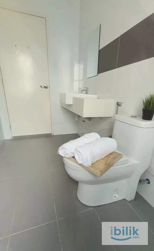 Chinese❣️ LOW DEPOSIT ✨ Arte Kuchai Balcony Room‼️1 Stop Bus to Kuchai MRT > TRX KLCC Ampang Park💦 Weekly Cleaning - Image 3