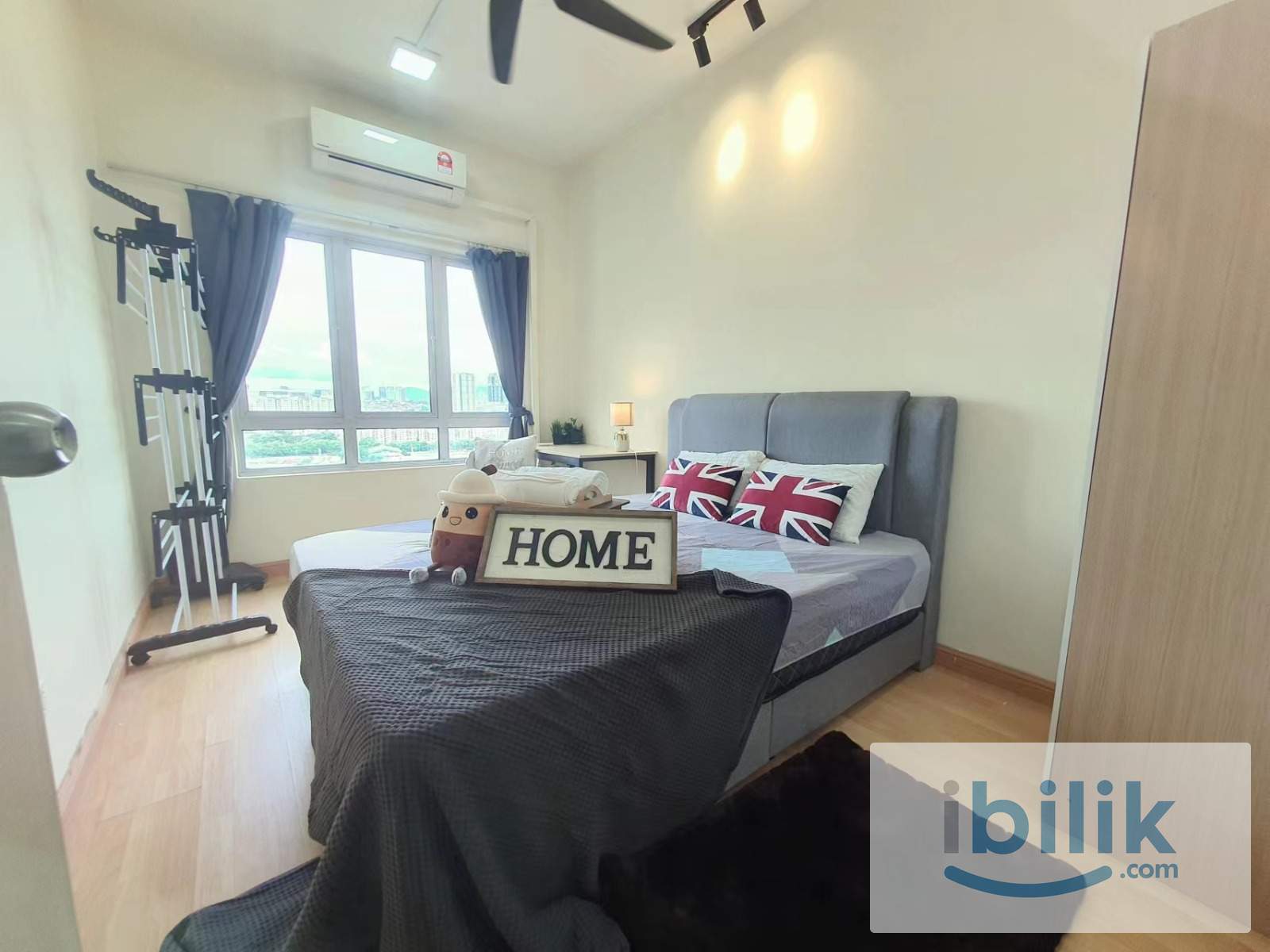 Chinese❣️ LOW DEPOSIT✨ Kuchai Medium Room ONLY Shared Toilet V 1 Girl ‼️1 Stop Bus to Kuchai MRT > TRX KLCC Ampang Park - Image 1