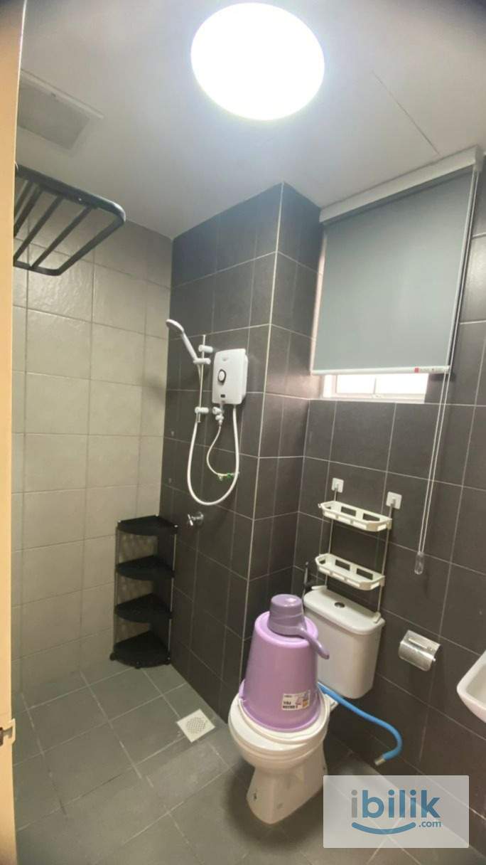Master Bedroom - Image 5
