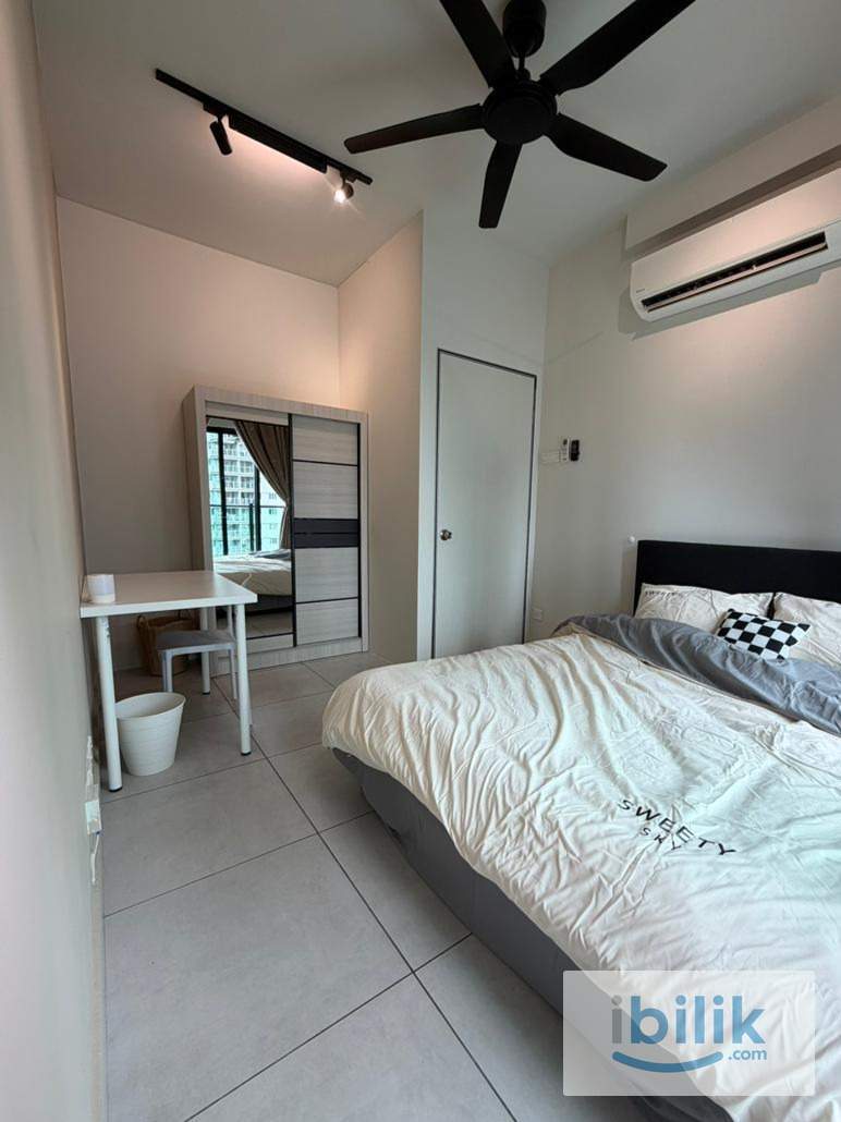 Majestic Maxim @ Cheras Balcony Room - Image 1