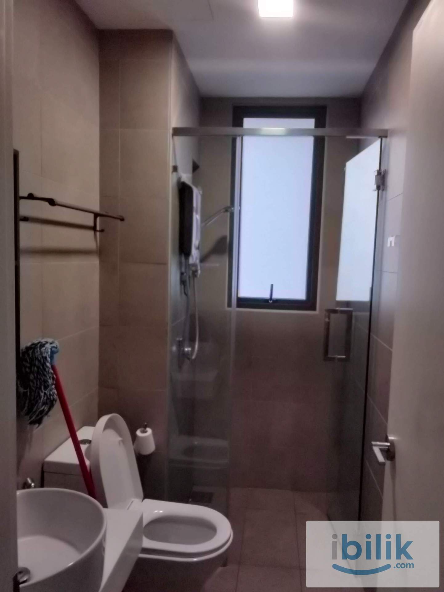 Fully-furnished Middle room with Individual Bathroom @ Kuchai Lama - Image 4