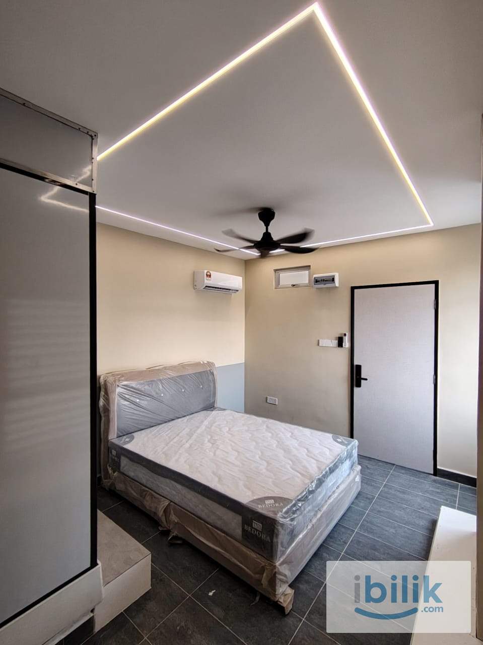  Walking Distance LRT@ D'AMAN CRIMSON( ARA DAMANSARA) MASTERROOM - Image 1