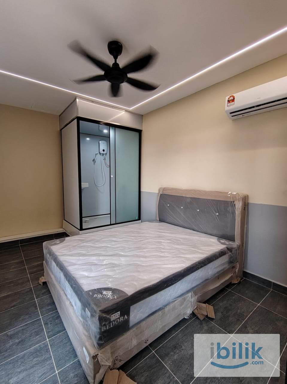  Walking Distance LRT@ D'AMAN CRIMSON( ARA DAMANSARA) MASTERROOM - Image 3