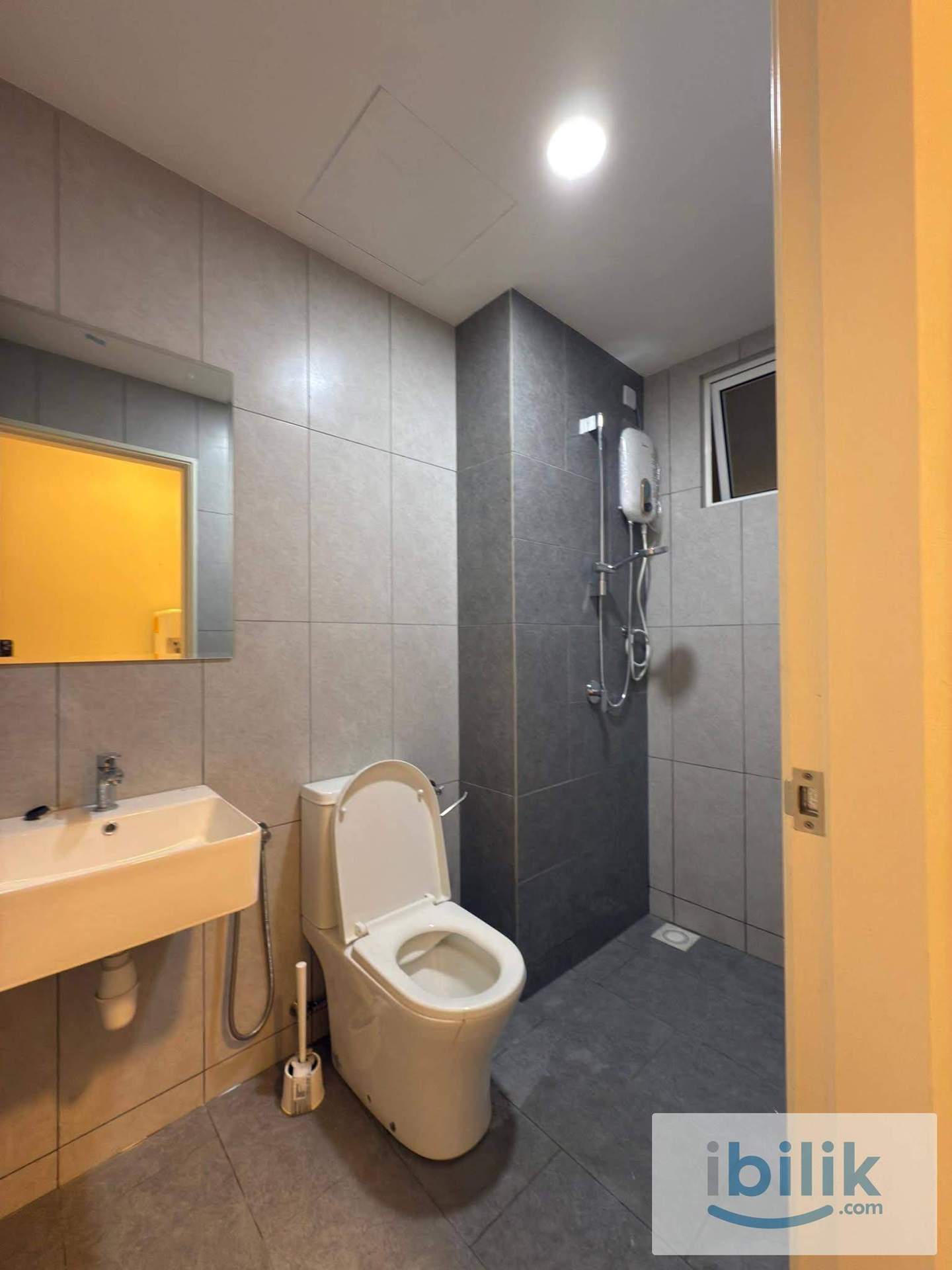 Super Single Room for Female  - Image 5