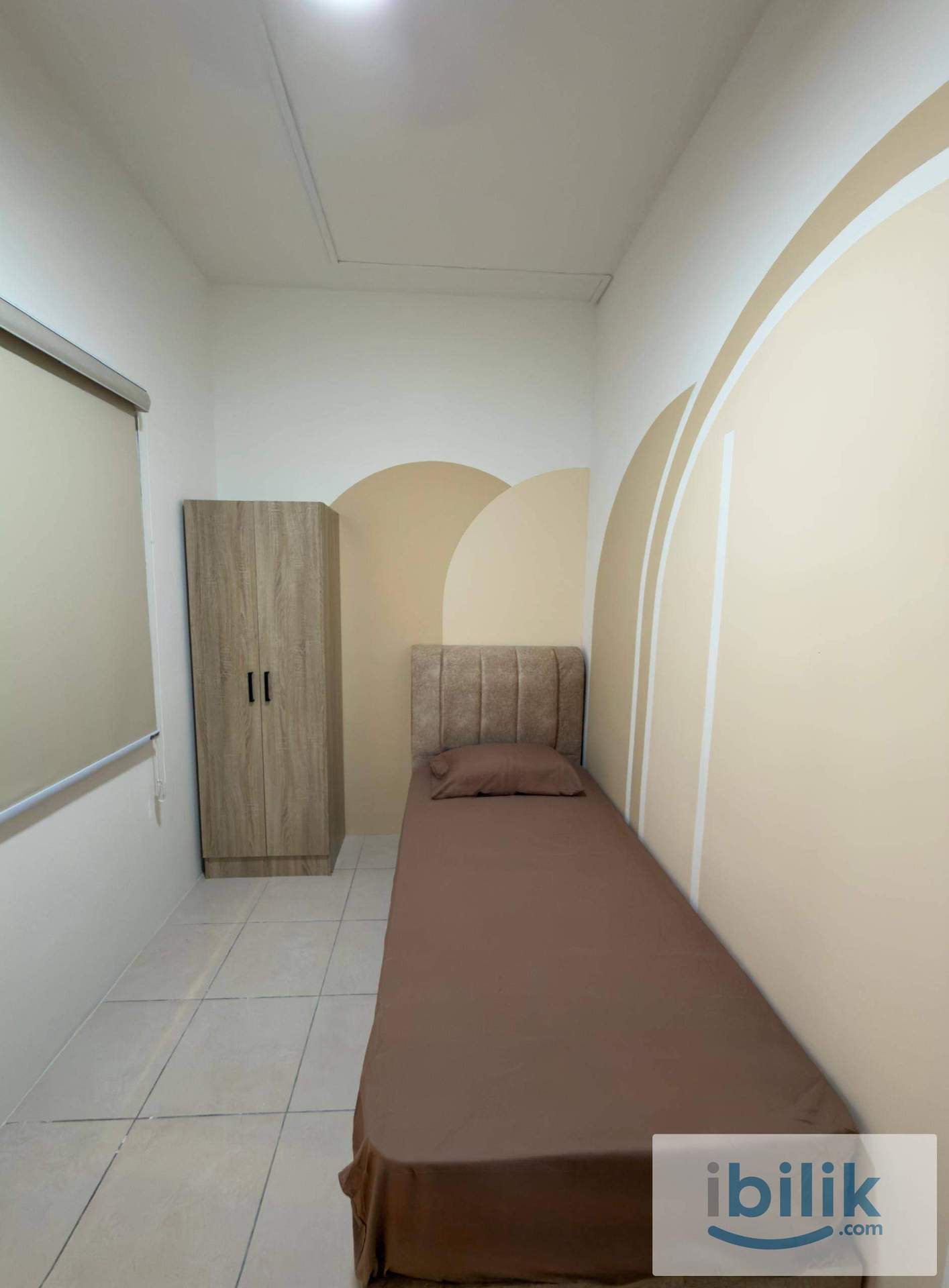 Small Room for Female  - Image 2