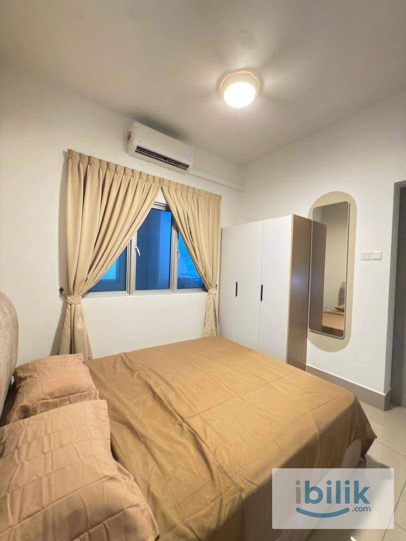 Cozy Medium Room for Female - Image 1