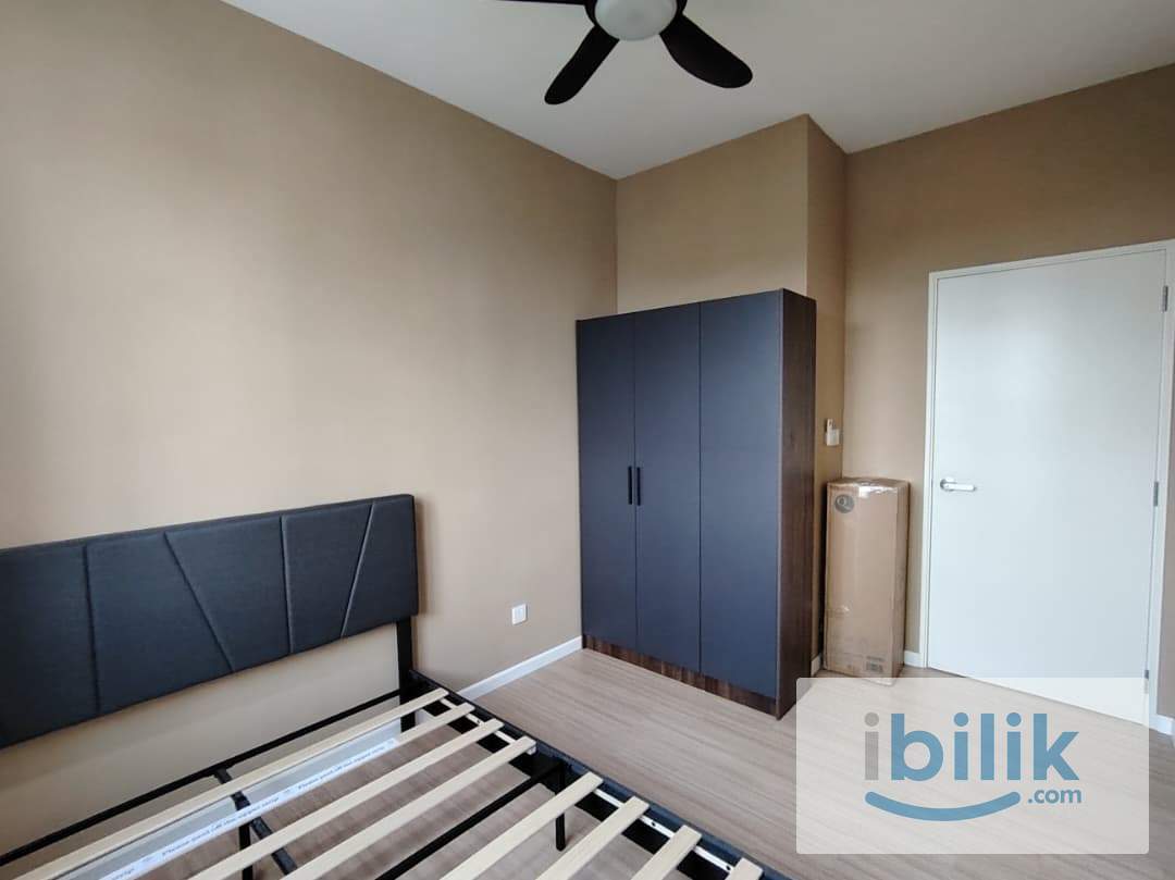 Master Bedroom with Balcony and Private Bathroom - Image 2