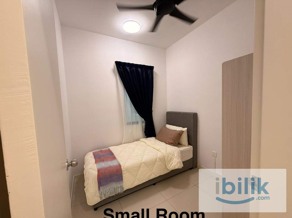 Small Bedroom - Image 2