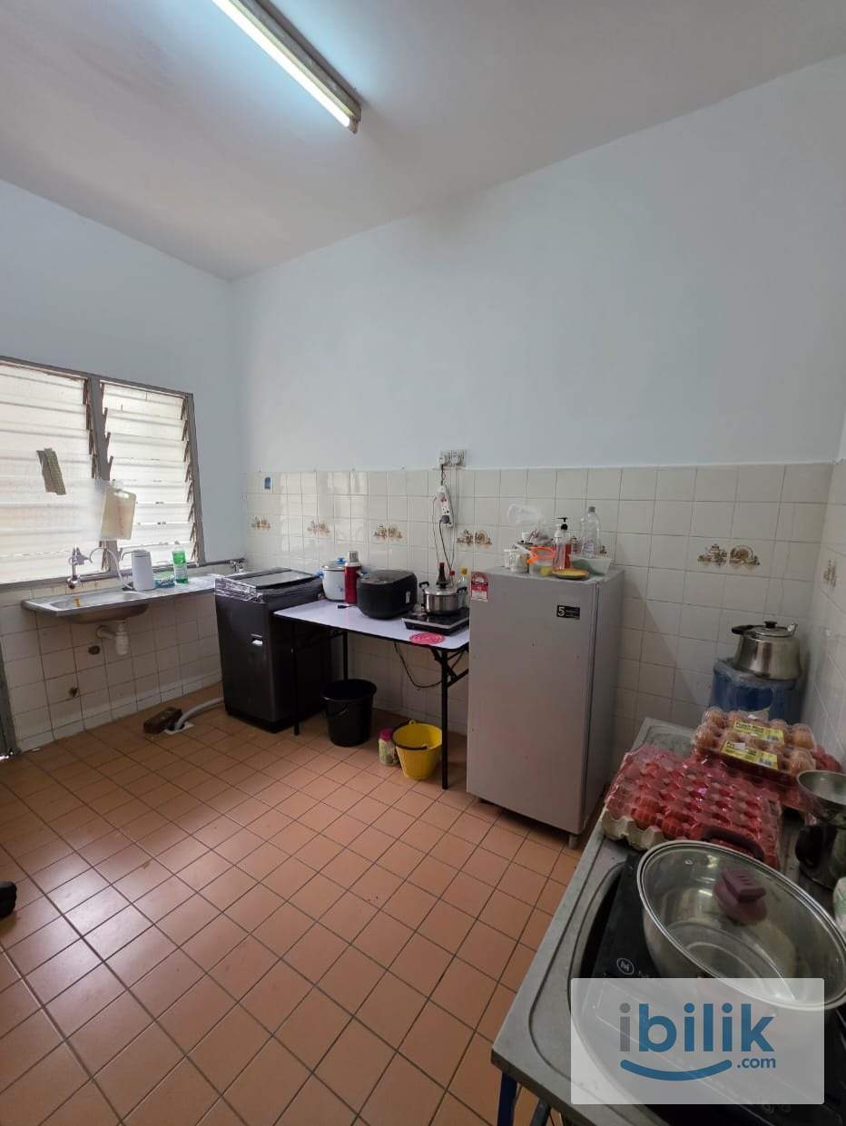 Master Room For Rent⭐Low Deposit⭐ Fully Furnished at Jalan Tempua Puchong Jaya - Image 5