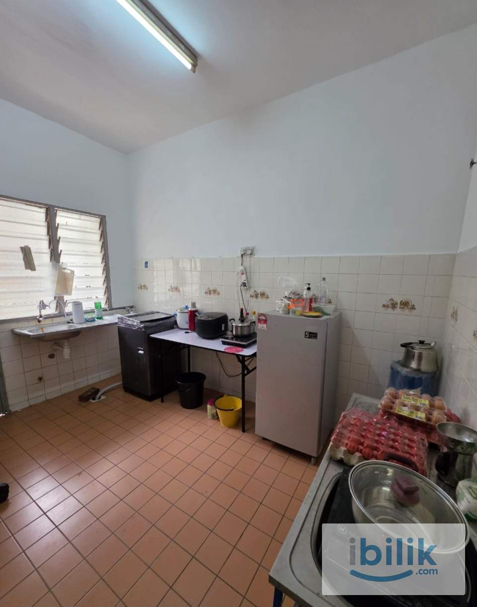 Middle Room For Rent⭐Low Deposit⭐Fully Furnished at Jalan Tempua Puchong Jaya➡️Move in Immediately - Image 3