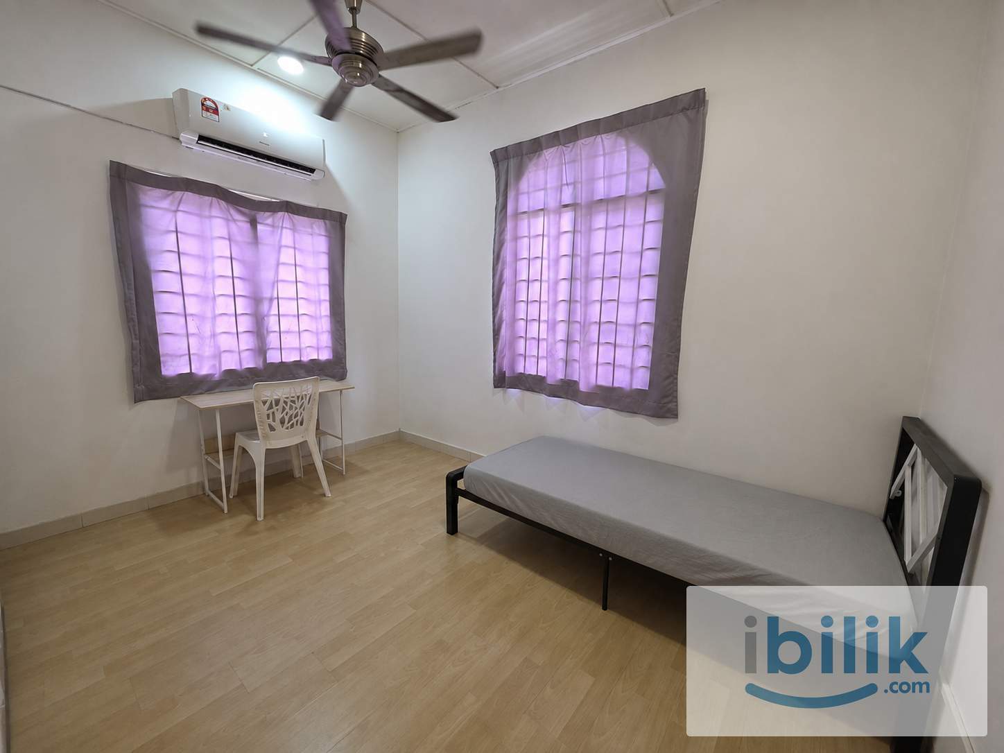 【Cheap】Fully Furnish Middle Room with Air Con❄️Bukit Rimau Seksyen 32, Shah Alam🔥🔥Near To AEON Big Bukit Rimau - Image 1