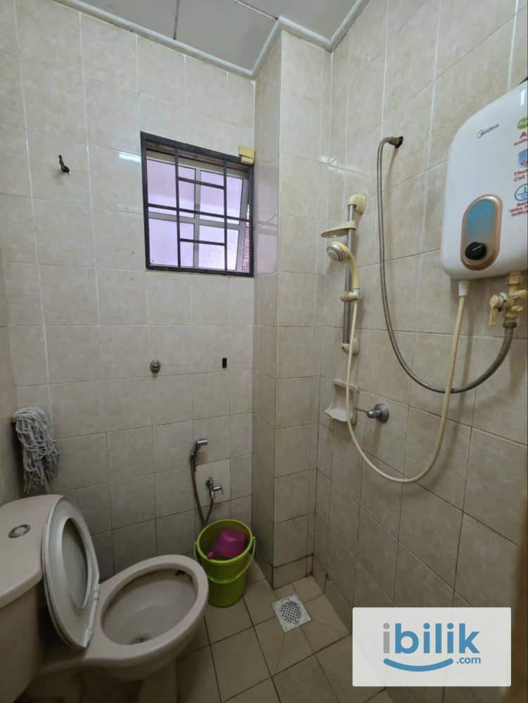 🏠Room With Air Con❄️Bandar Bukit Puchong 2, Puchong 🏪 Near To Lotus Bukit Puchong & Uptown Puchong Night Bazaar - Image 4