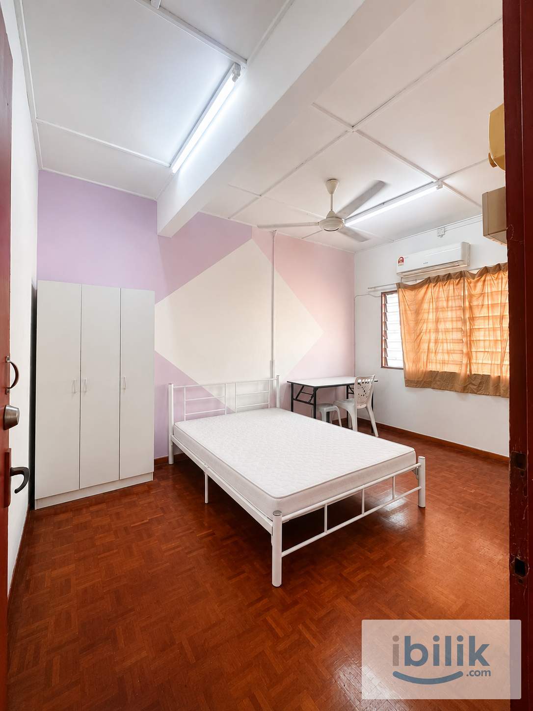 Middle Room With Air Con ❄️ SS2 Petaling Jaya🏠Near To Sea Park🏃‍♂️Walking Distance To Taman Bahagia LRT - Image 1