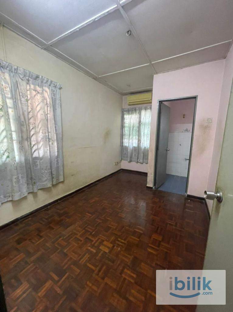 Master, Middle Room, Bandar Country Homes, Rawang, Selangor  - Image 7