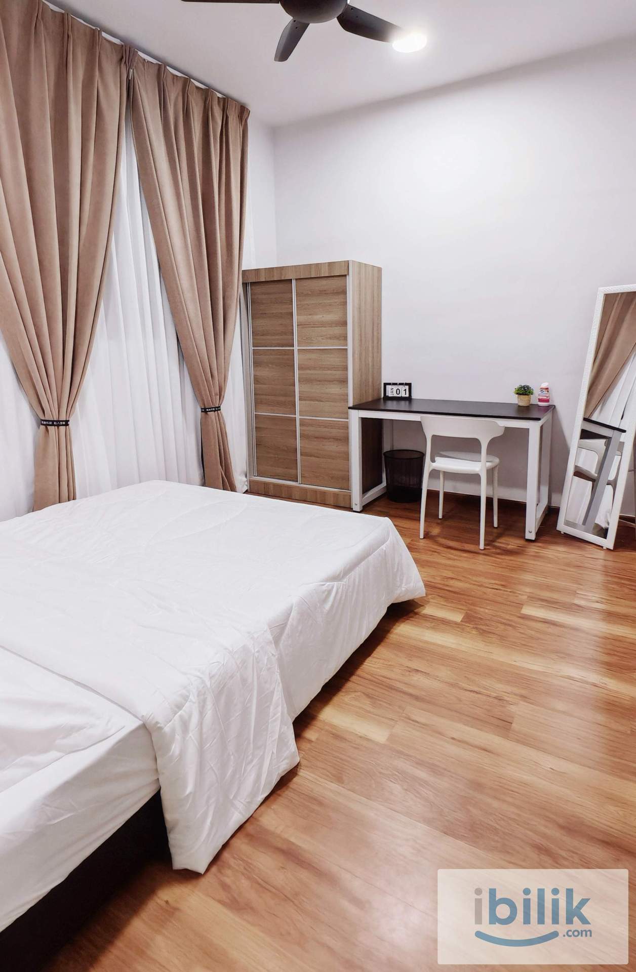 Comfortable Room for Rent in Kota Laksamana | Move-in Ready - Image 2