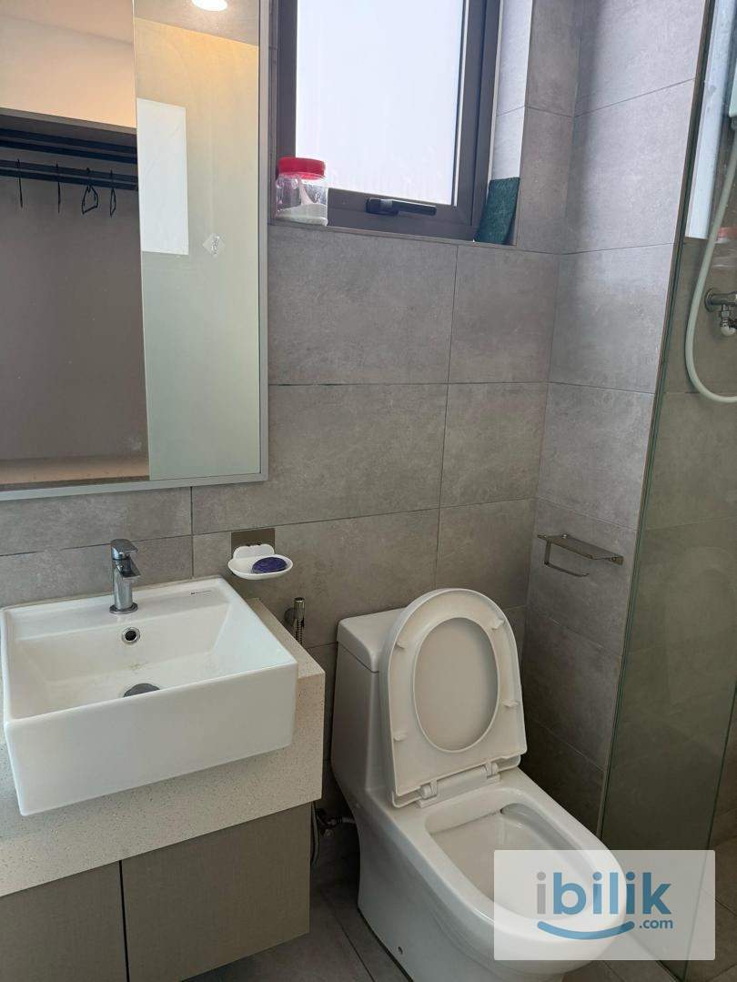 Studio unit for rent - Image 4
